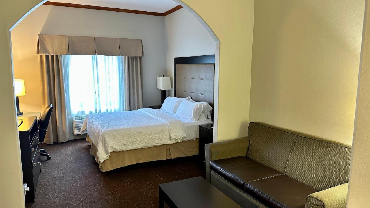 Holiday Inn Express Vancouver North By Ihg Dış mekan fotoğraf