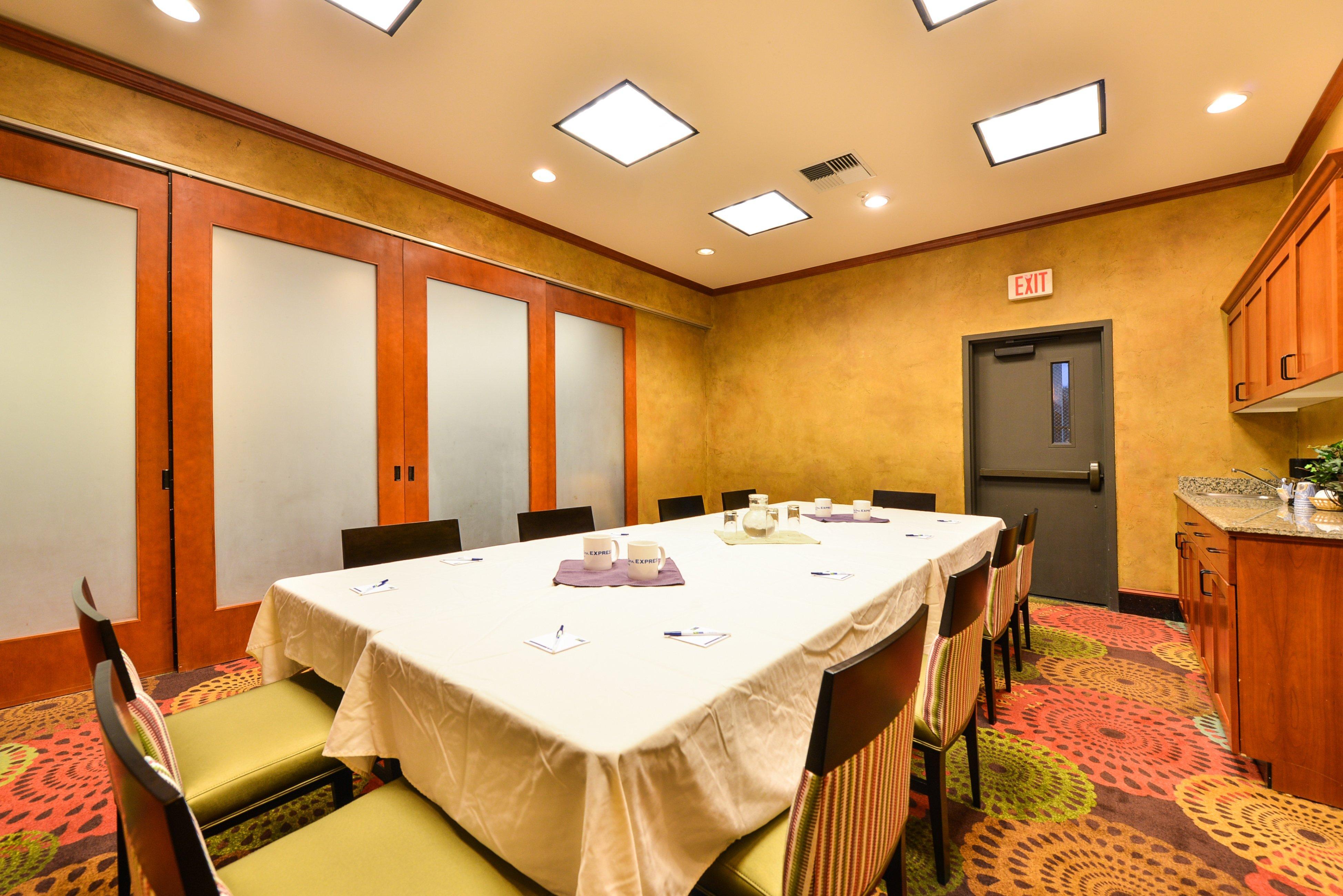 Holiday Inn Express Vancouver North By Ihg Dış mekan fotoğraf