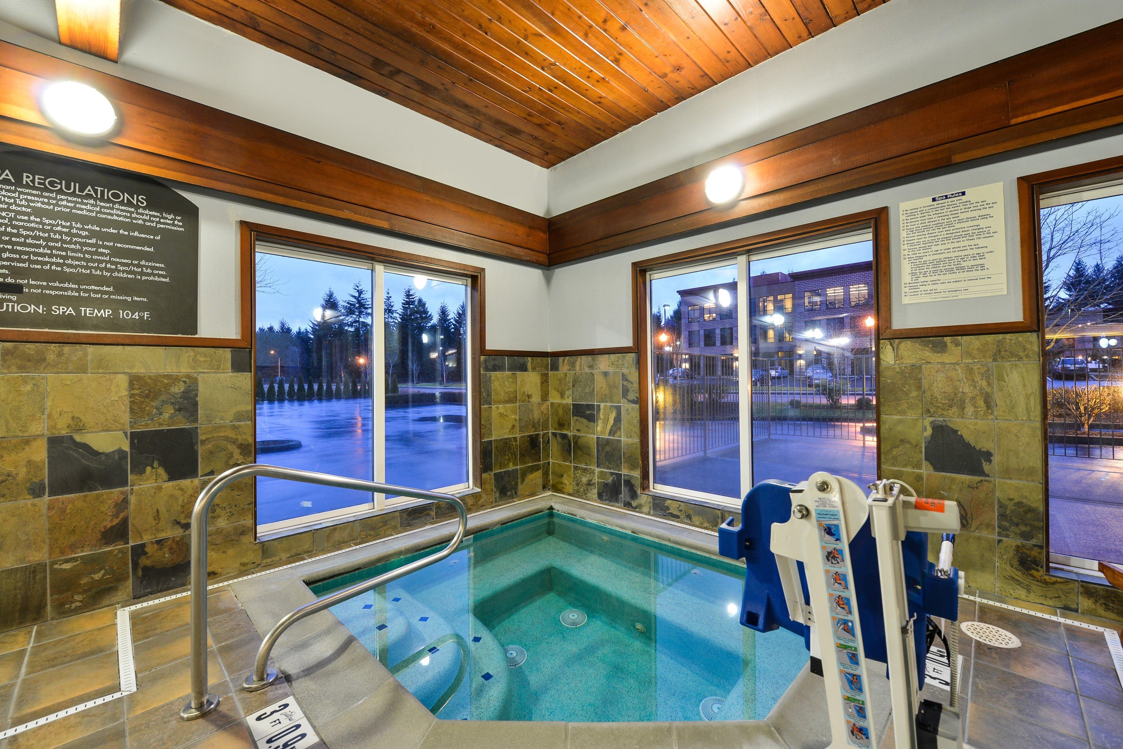 Holiday Inn Express Vancouver North By Ihg Dış mekan fotoğraf
