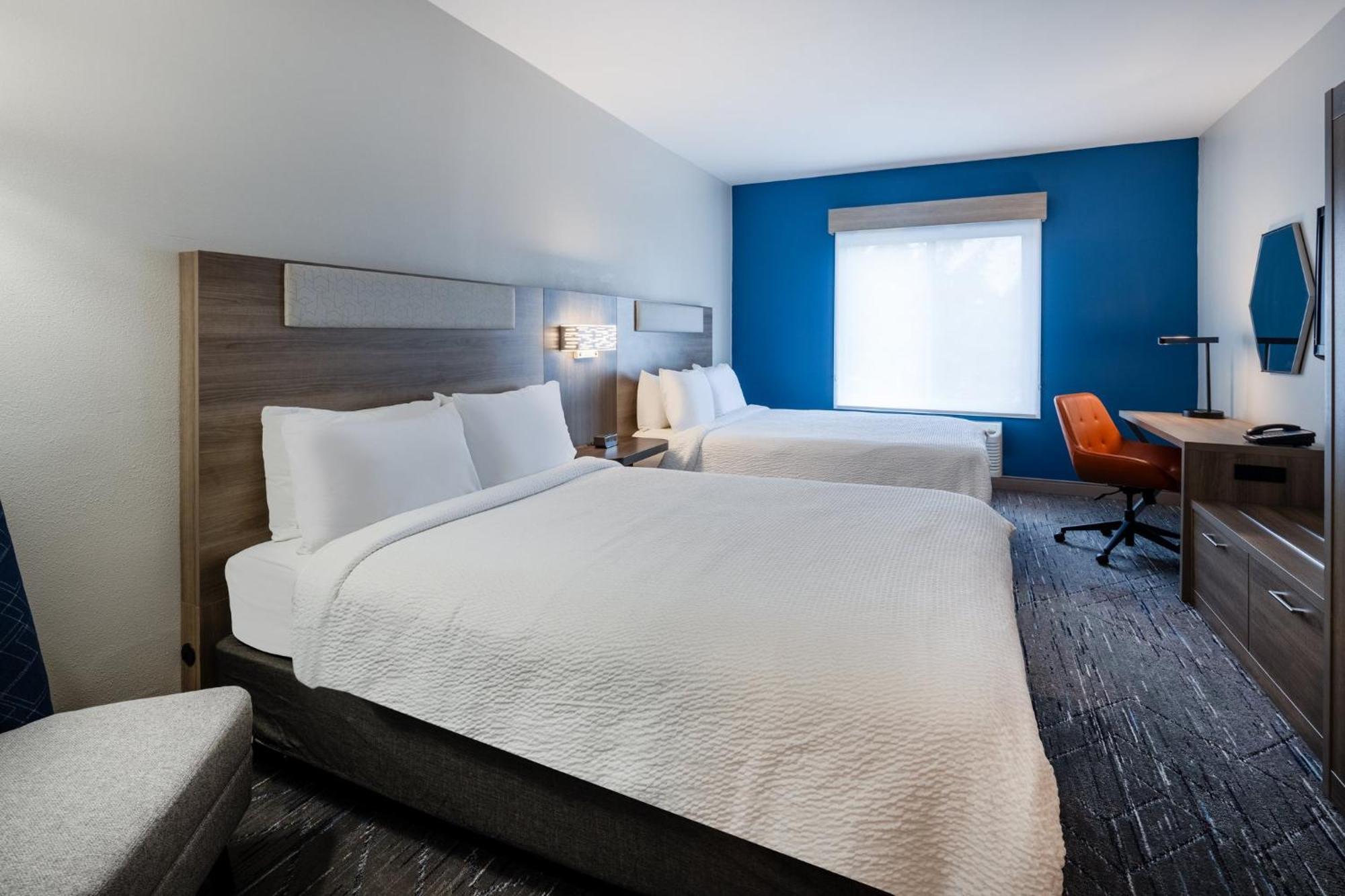 Holiday Inn Express Vancouver North By Ihg Dış mekan fotoğraf